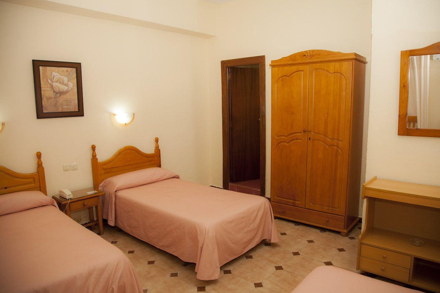 Hostal Paris La Linea de la Concepcion Luaran gambar