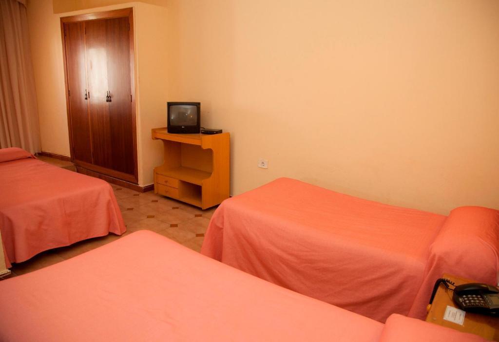 Hostal Paris La Linea de la Concepcion Bilik gambar